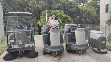 洗地机使用保养及注重事项